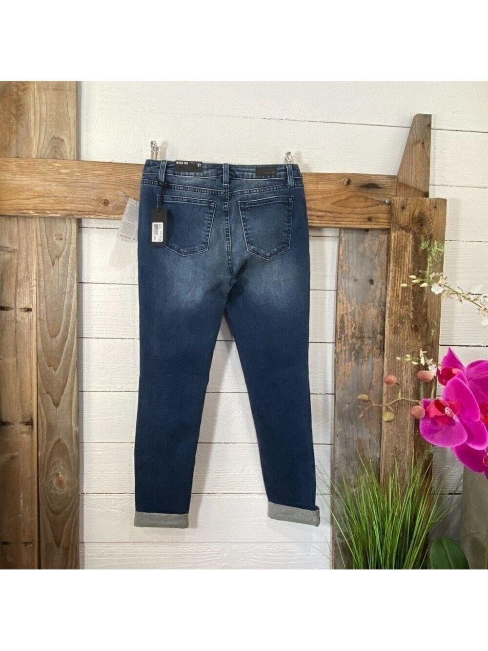 Miss Me Jeans - Picture 2 of 9